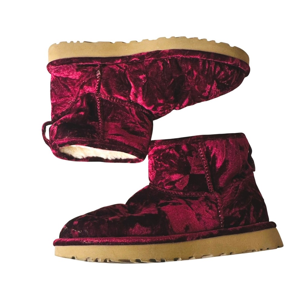 UGG Classic Mini Velvet Ankle Boots Women 9 Burgundy Winter Cozy